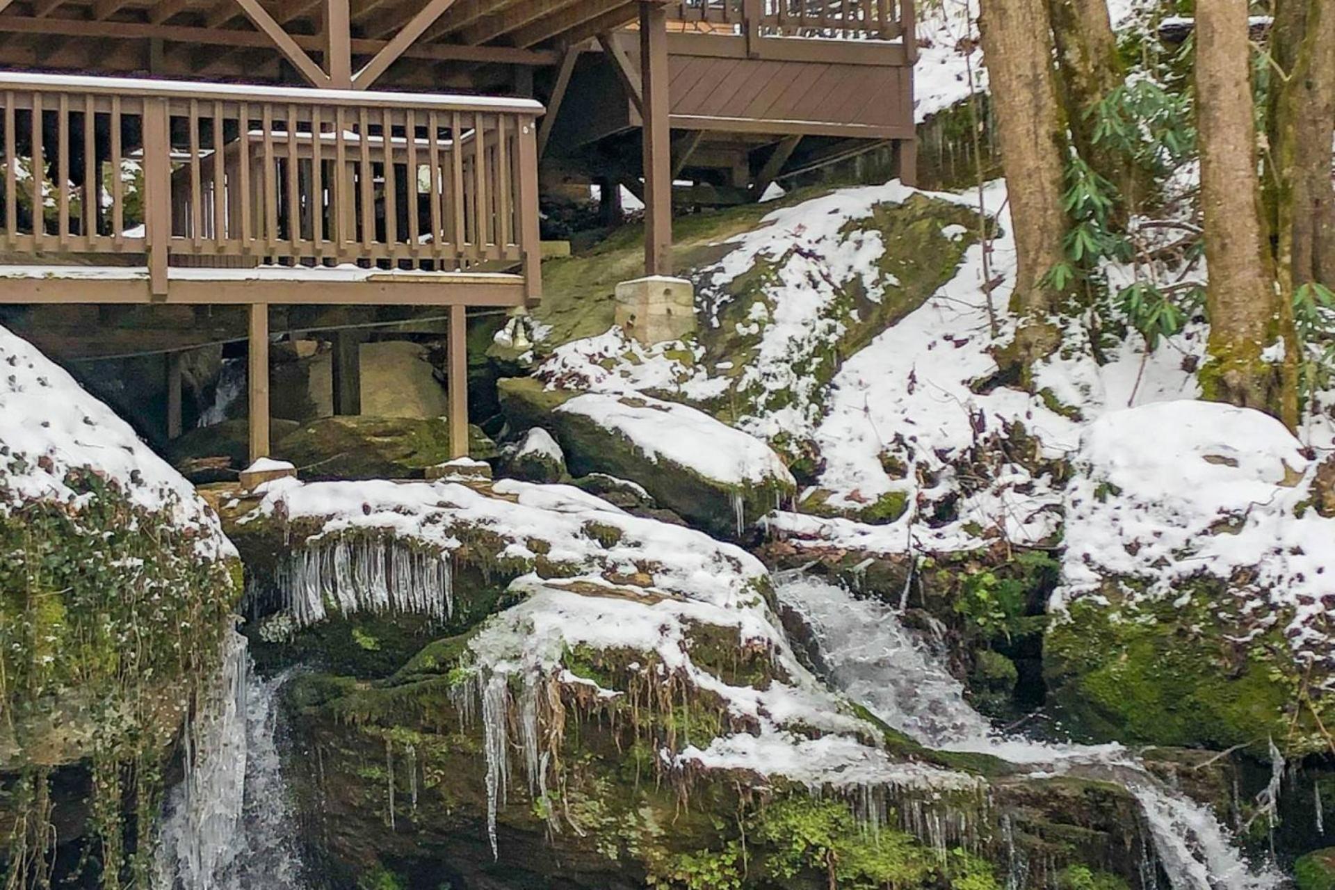 Waterfall Cabin McCookville Εξωτερικό φωτογραφία