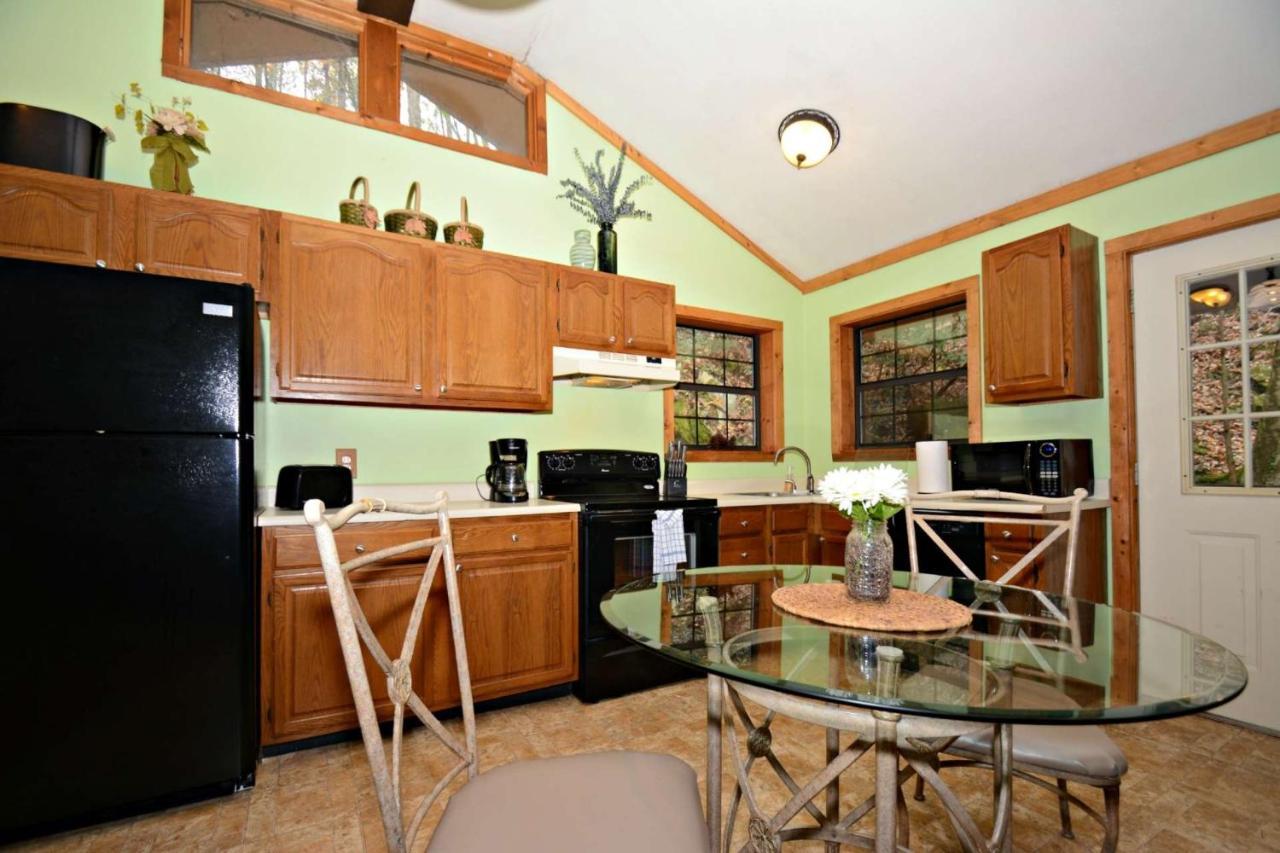 Waterfall Cabin McCookville Εξωτερικό φωτογραφία